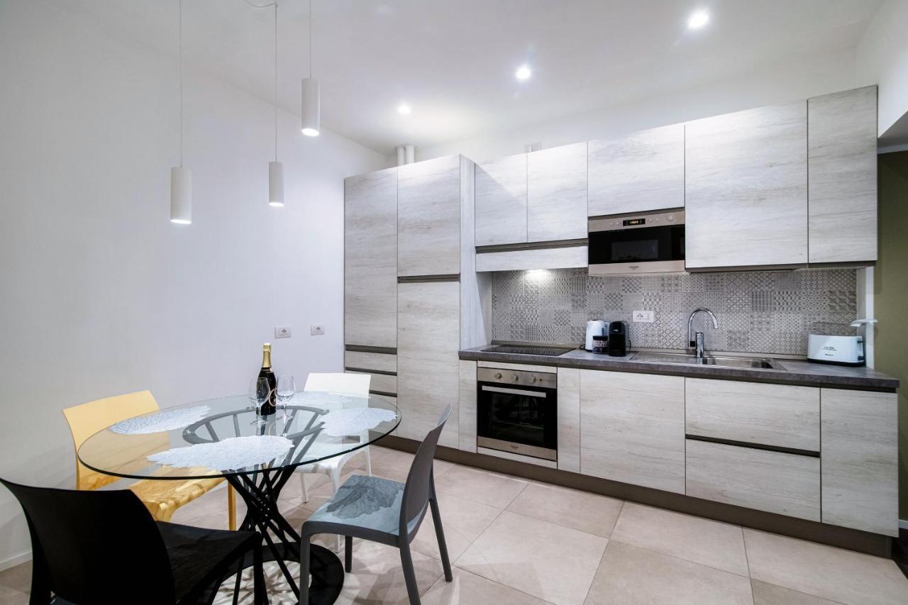 Diaz 67 Life'S Loft - The House Of Travelers Apartment Комо Екстериор снимка